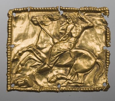 Art des steppes - skytisk kunst: Plakett som viser en jaktscene. Gull, størrelse: 5,2x4,2, 5.-4. århundre f.Kr., State Hermitage, St. Petersburg av Scythian