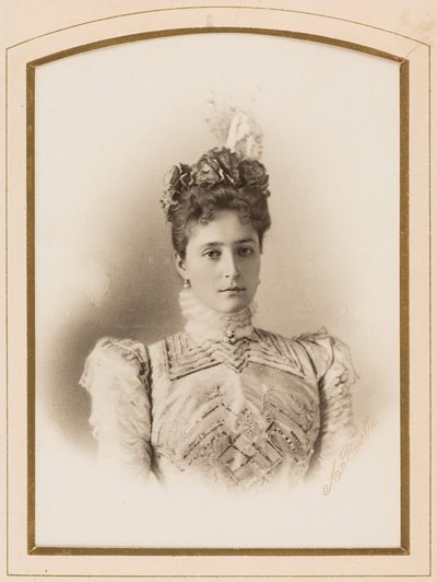 Elisabeth Fiodorovna de Russie (Elisabeth de Hesse Darmstadt) (1864-1918) - Prinsesse av Hessen ved Rhinen, storhertuginnen Elizabeth Fyodorovna av Russland, av Levitsky, Sergei Lvovich (1819-1898). Albumin bilde. Privat samling av Sergei Lvovich Levitsky