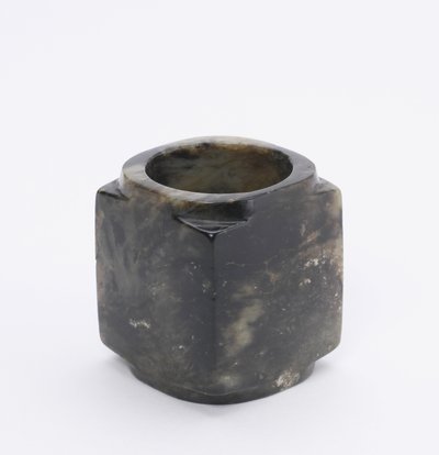 Cong (jade) av Shang Dynasty Chinese School