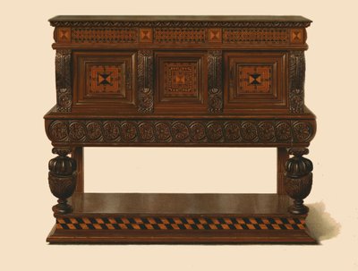 Valnøtt og eik stående buffet, 1904 av Shirley Charles Llewellyn Slocombe