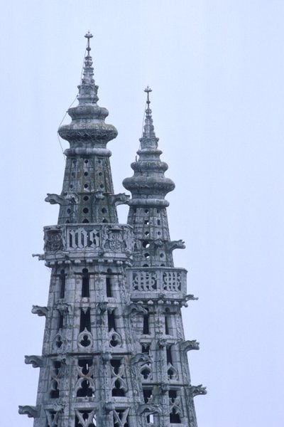 Detalj av klokketårnspirene (bilde) av Spanish School