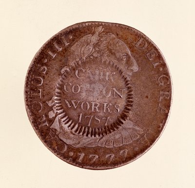 Sølvmynt (8 realer) fra Spania: Karl IIIs regjeringstid (1759-1788). 1777 med motmerke av 1787. Diam. 3,9 cm Napoli, museo archeologico av Spanish School