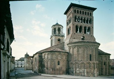 Utsikt over kirken San Tirso av Spanish School