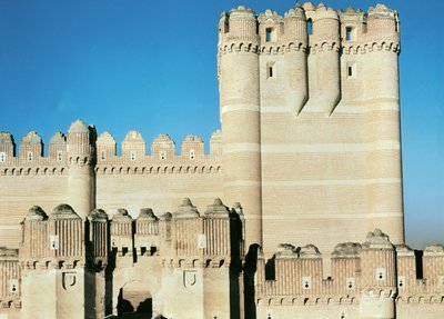 Utsikt over slottet, bygget ca. 1453 av Spanish School