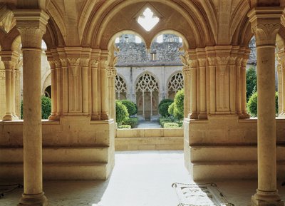 Utsikt mot klosteret fra Kapittelhuset, 1100-1200-tallet av Spanish School