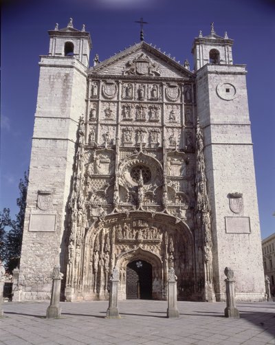 Vestfasaden til San Pablo-kirken, bygget fra 1400- og 1600-tallet av Spanish School