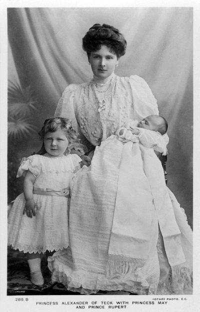 Prinsesse Alexander av Teck med prinsesse May og prins Rupert, c1907. av Stuart Richmond