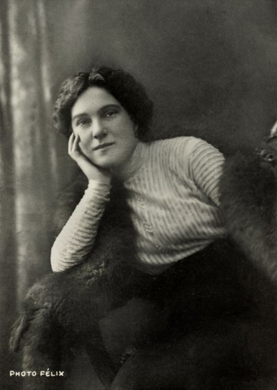 Portrett av den franske kunstneren Suzanne Despres (1875)  av Studio Felix