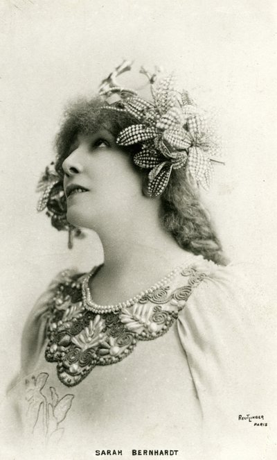 Henriette Rosine Bernard alias Sarah Bernhardt (1844-1923) som "The distant princess", et skuespill av Edmond Rostand (s/h foto) av Studio Reutlinger