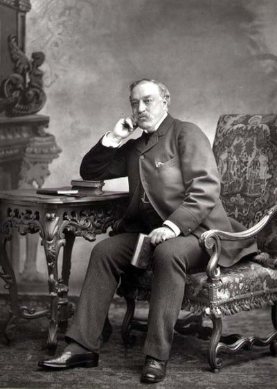 Edmund Yates (1831-94), journalist og romanforfatter, portrettfotografi (s/hvitt-foto) av Studio Walery