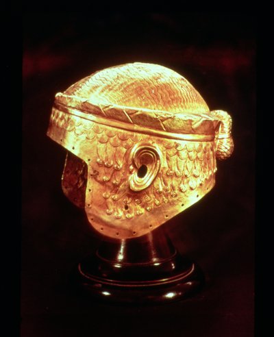 Electrum-hjelm til kong Mes-Kalem-Dug, ca. 2500-2400 f.Kr. (slått gull) (se også 161987) av Sumerian