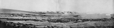 Et panorama av Cape Roberts ser nordover, c1911, 1913. av T. Griffith Taylor