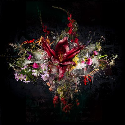 Bouquet XL, 2021 (blandet media på lerret) av Teis Albers