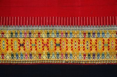 Dobbeltkrokmønstret stoff, Chom Thong, Chiang Mai, Thailand (tekstil) av Thai School
