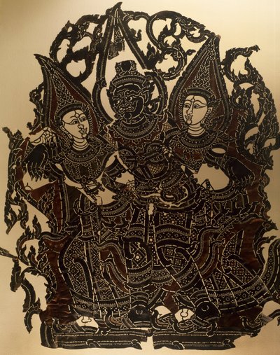 Scene fra Nang Yai skyggedukketeater som representerer Dasakantha og hans koner, utskåret skinnpanel, Thailand, Thai Civilization av Thai School