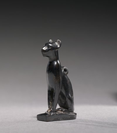Amulett av Bastet, ca. 1069-715 f.Kr. (hematitt) av Third Intermediate Period Egyptian