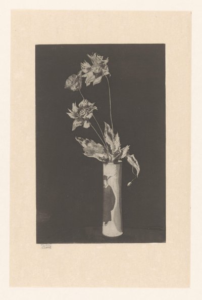 Blomster i vase med kinesiske motiver La Kina av Théodore Roussel (signed by artist)