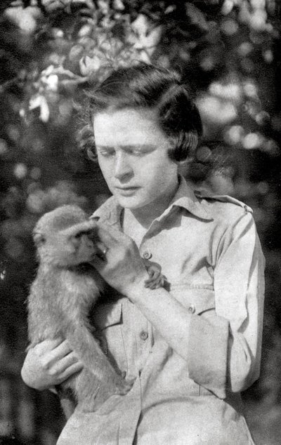 Stella Court Treatt og apen hennes Kima, Dodoma til Mongalla, Øst-Afrika, 1925 1927 av Thomas A. Glover