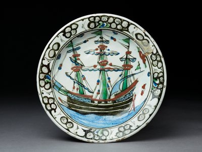 Steinpastafat med underglasurdekor, Iznik, ca. 1620-30 (keramikk) av Turkish School