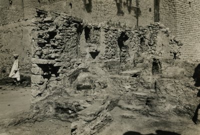 Ruiner av kirken i St. Simeons kloster, Aswan, Egypt, fotografert av Ugo Monneret de Villard av Ugo Monneret de Villard