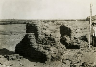 Grav i nekropolis, Qasr Ibrim, Egypt, fotografert av Ugo Monneret de Villard av Ugo Monneret de Villard