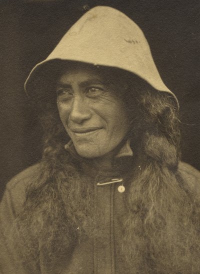 Portrett, Tauranga, ca. 1930 (sølv gelatintrykk) av Una Garlick