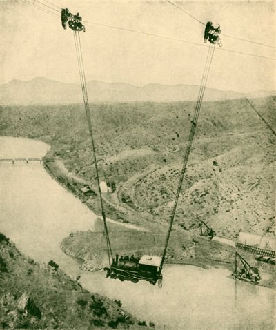 En kontraktørmotor som svinges over en kløft, Rio Grande River, New Mexico, 1930. av Unbekannt