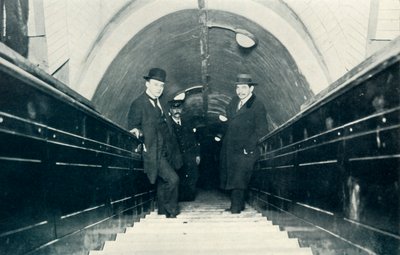 En bevegelig trapp, 1922. av Unbekannt