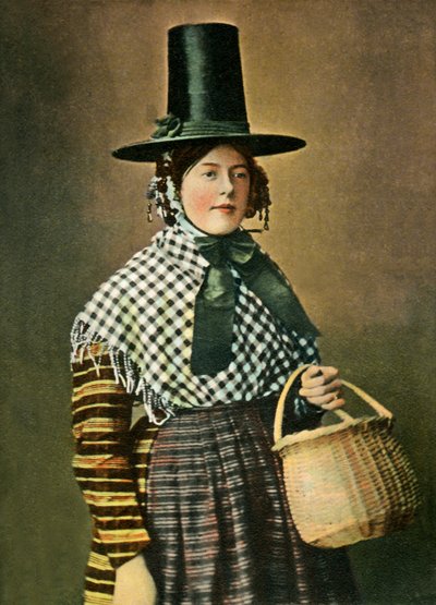 En walisisk kostyme, c1904. av Unbekannt