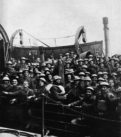 En båt med soldater reddet fra Dunkirk, 1940, 1945 av Unbekannt