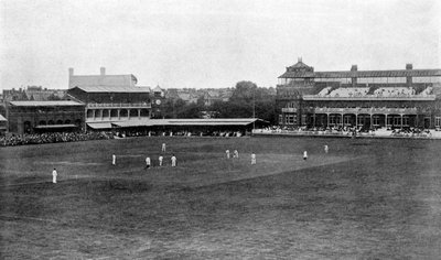 En cricketkamp pågår på Lords cricketbane, London, 1912 av Unbekannt