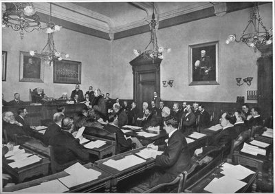 Et møte i Hammersmith Borough Council, c1903 1903 av Unbekannt