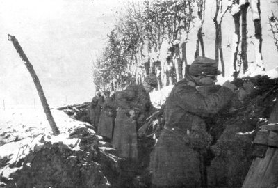 En skyttergrav full av reserveinfanteri, Pas-de-Calais, Frankrike, vinter, 1915 av Unbekannt