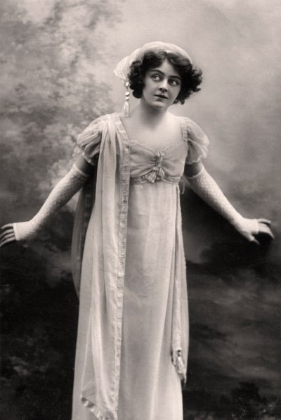 Adrienne Augarde 1882-1913, engelsk skuespillerinne, 1907 av Unbekannt