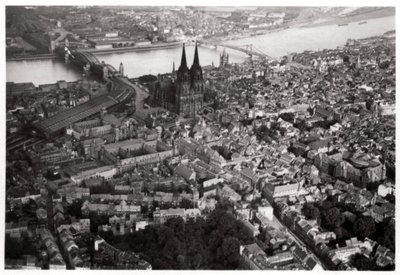 Luftfoto av Köln, Nordrhein-Westfalen, Tyskland, fra en Zeppelin, c1931 1933 av Unbekannt