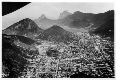 Luftfoto av Rio de Janeiro, Brasil, fra en Zeppelin, 1930 1933 av Unbekannt