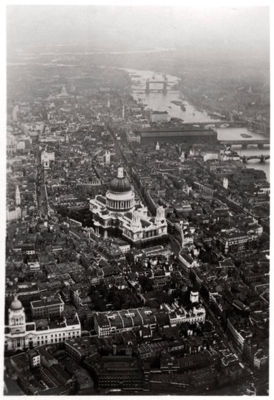Luftfoto av St Pauls Cathedral, London, fra en Zeppelin, 1931 1933 av Unbekannt