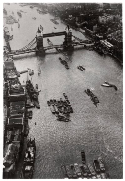 Luftfoto av Tower Bridge, London, fra en Zeppelin, 1931 1933 av Unbekannt