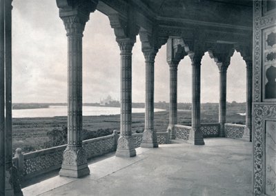 Agra. Balkong til Jasmine Tower, som viser Taj, c1910. av Unbekannt