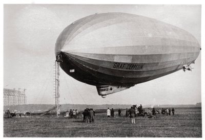 Luftskip LZ127 Graf Zeppelin fortøyd ved Loewental, Tyskland, 1933 av Unbekannt