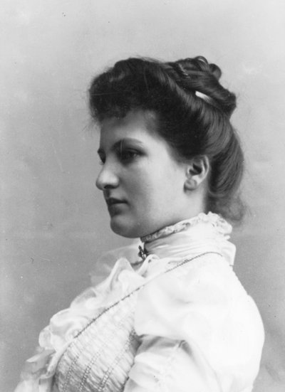 Alma Schindler , østerriksk sosialist og komponist, ca 1900 av Unbekannt