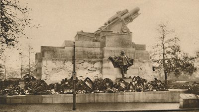 Et tillegg til Londons monumenter: The Royal Regiment of Artillery Memorial, c1935. av Unbekannt