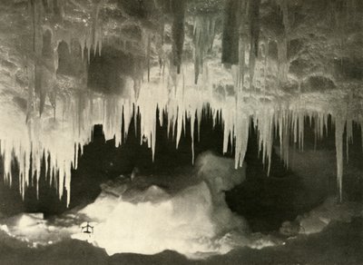 En ishule om vinteren, c1908, 1909. av Unbekannt