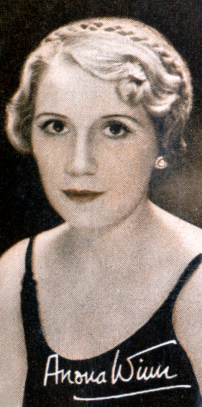 Anona Winn MBE født Anona Edna Wilkins, 1904-1994, 1935 av Unbekannt
