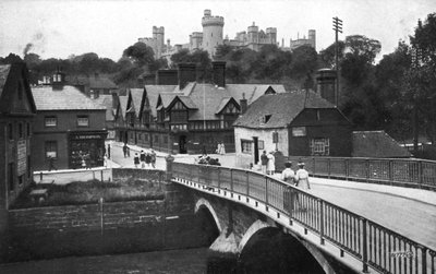 Arundel slott og bro, Arundel, West Sussex, c1900-c1920s av Unbekannt