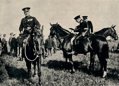 Ved militære manøvrer, c1916, 1945. av Unbekannt