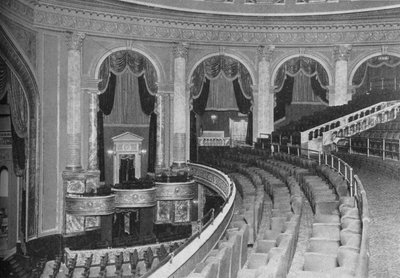 Auditorium fra balkongen, Fox Theatre, Philadelphia, Pennsylvania, 1925 av Unbekannt