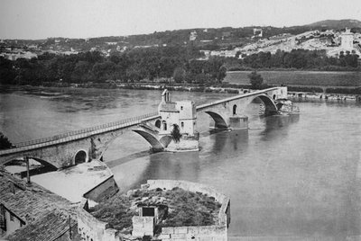 Avignon - St. Benezet-broen og Rhone-dalen, utsikt fra Doms Fort, c1925 av Unbekannt
