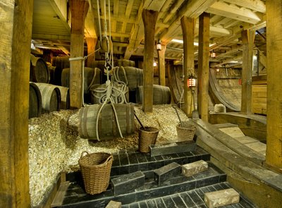 Ballast i grepet til HMS Victory, 2013 (bilde) av Unbekannt