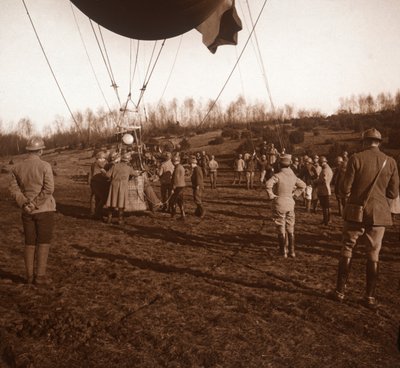 Kurv med sperreballong, c1914-c1918 av Unbekannt